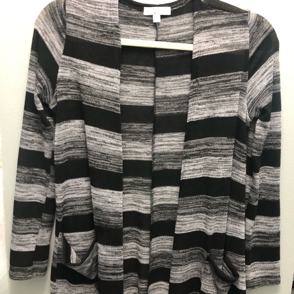 LuLaRoe Sarah cardigan